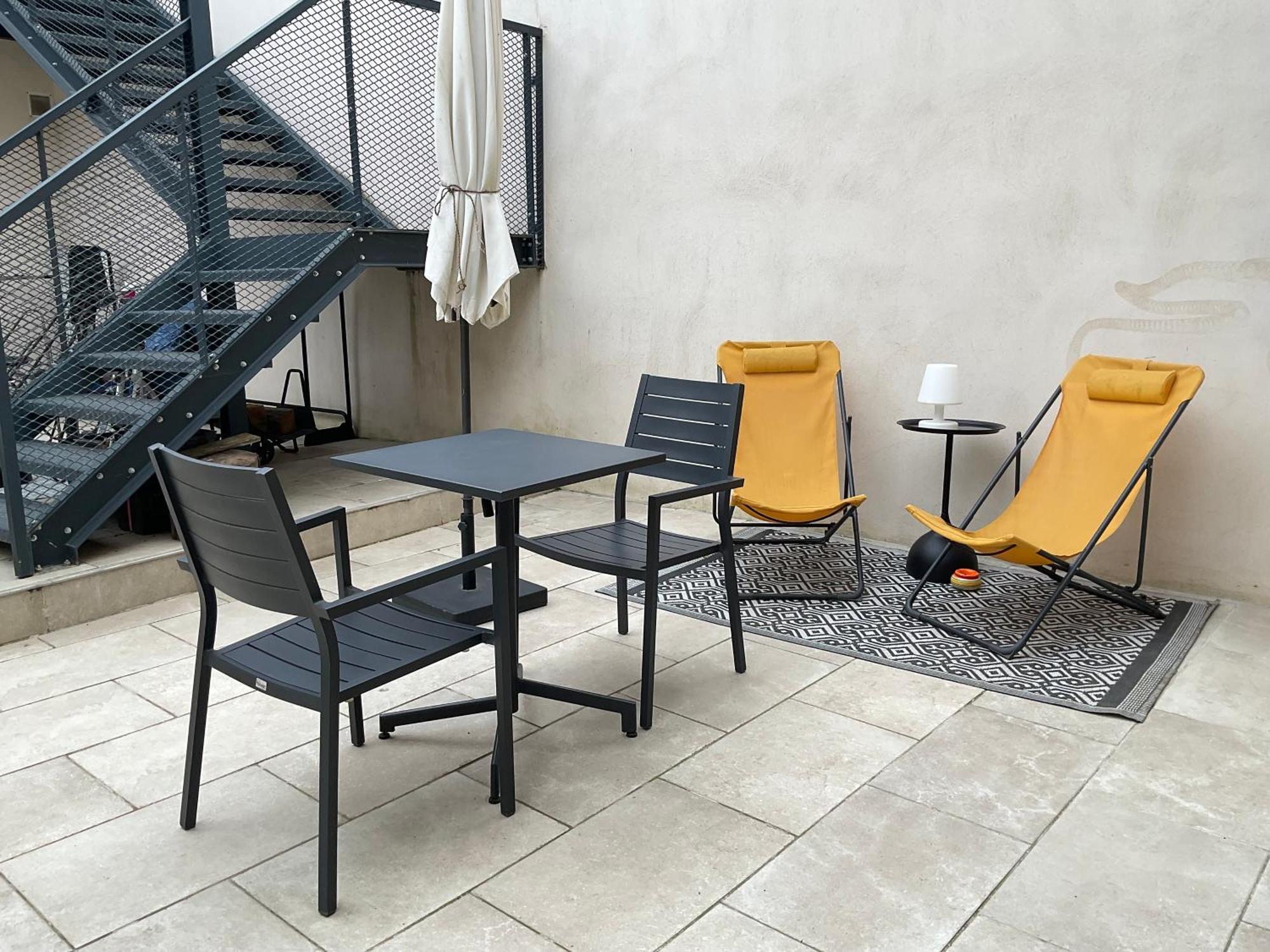 Studio pour 2 avec terrasse au pied de la Cité : ma pierre à l’édifice Carcassonne Exterior foto