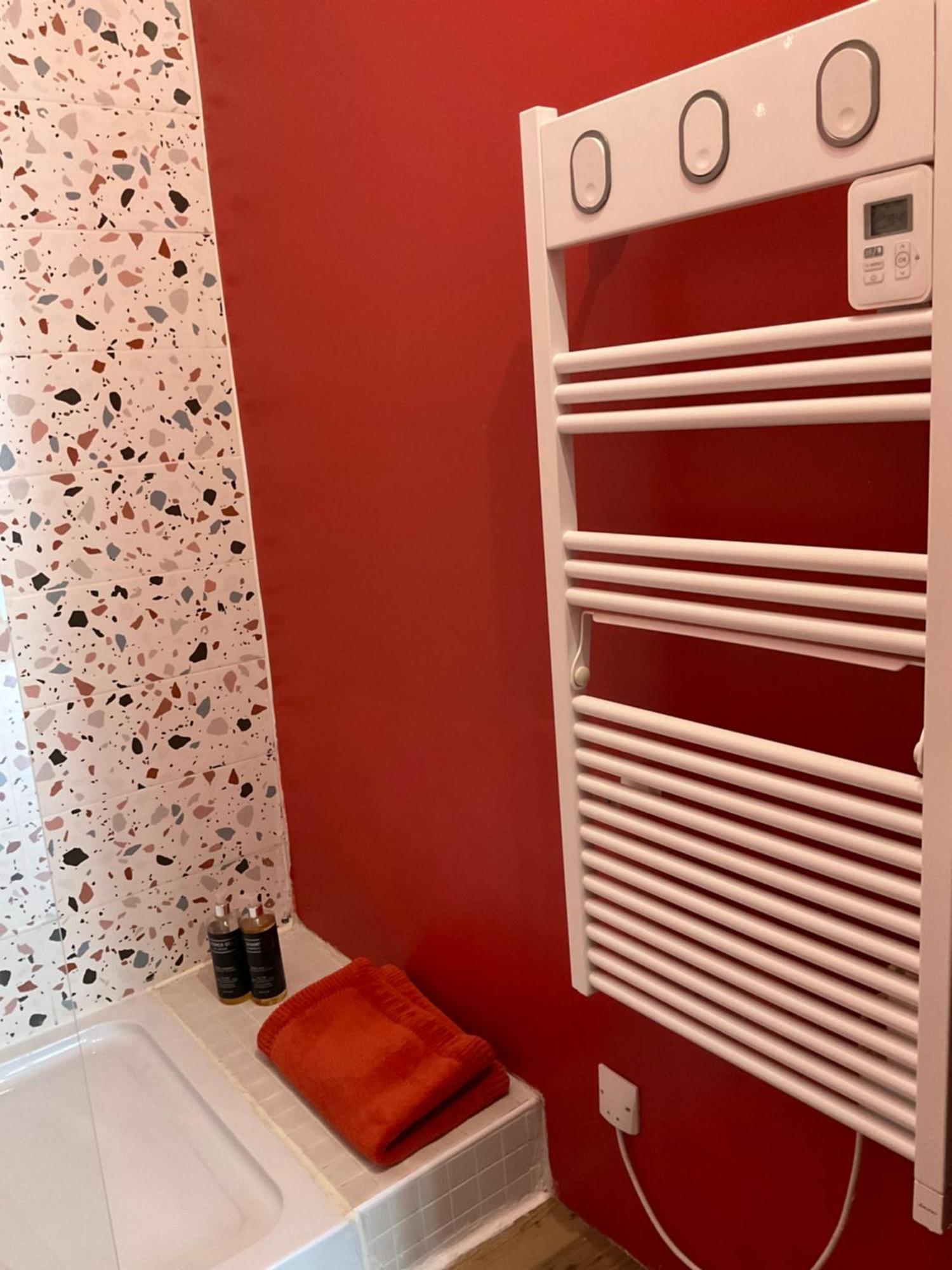 Studio pour 2 avec terrasse au pied de la Cité : ma pierre à l’édifice Carcassonne Exterior foto